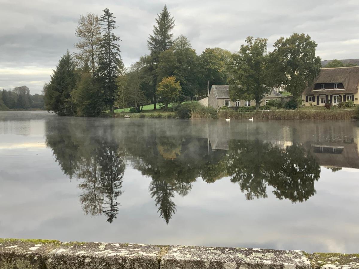 Vue Sur Le Lac Huelgoat Exterior photo